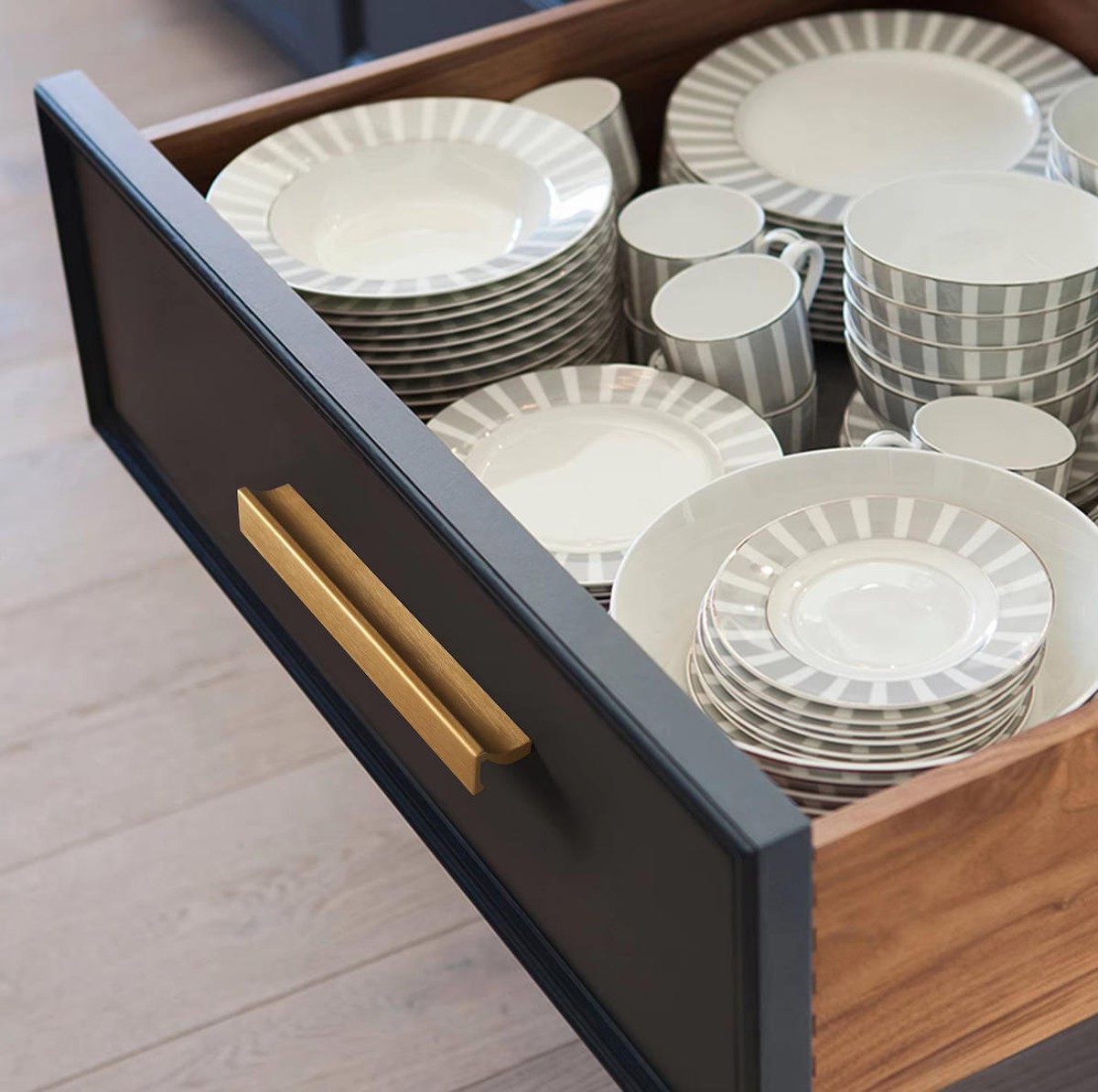 aluminium pull tabs 2 aluminium pull tabs 2